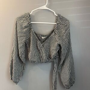Aeropostale Black and White Gingham Crop Top